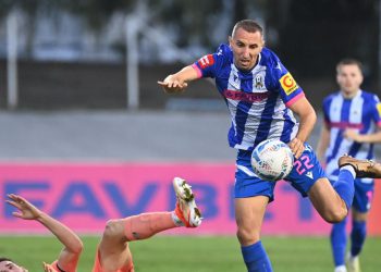 Sportske novosti – Lokomotiva u Osijeku bez Karačića i Leovca, još dvojica upitna, vraća se Pajač