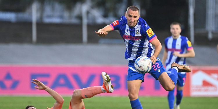 Sportske novosti – Lokomotiva u Osijeku bez Karačića i Leovca, još dvojica upitna, vraća se Pajač