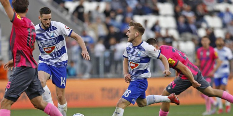 Sportske novosti – ‘Padnemo stepenicu niže kada pomislim da smo nešto dobili, ali, glave još nikako ne smiju biti na odmoru’