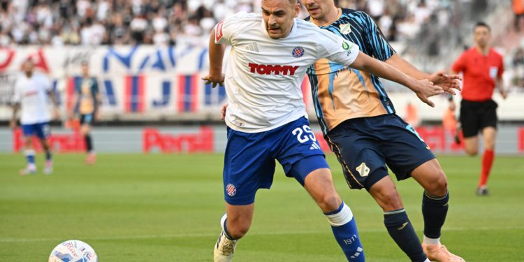 Sportske novosti – Posljednje kolo SHNL-a igrat će se tri dana! Evo kada i gdje možete gledati epski okršaj Dinama, Rijeke i Hajduka