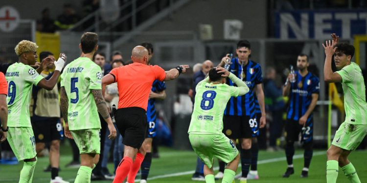 Sportske novosti – Situacija koja je podijelila nogometni svijet: Zamislite da se ovo dogodi u HNL-u, je li vrijeme za novo pravilo?