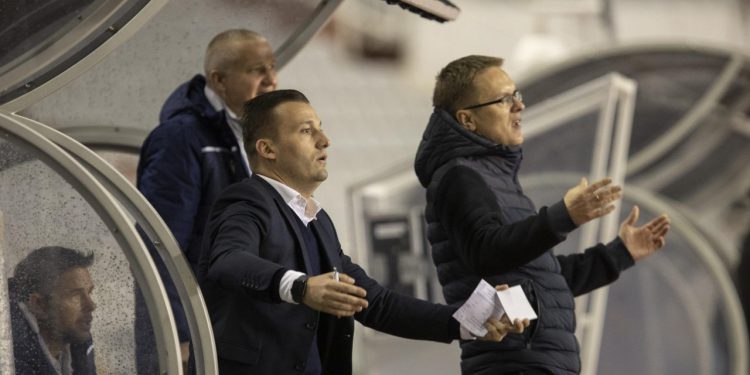 Sportske novosti – Tko je hajdukovac kojega je Erceg potjerao s klupe? I nedavno je punio naslovnice kontroverznim ponašanjem