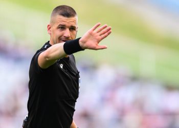 Sportske novosti – Tko sudi derbi? Izbor spao na dva imena, pod arbitražom jednog od njih Hajduk nikad nije pobijedio Dinamo