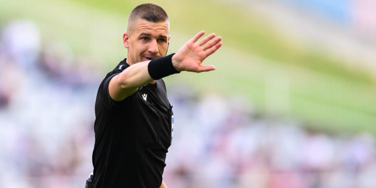 Sportske novosti – Tko sudi derbi? Izbor spao na dva imena, pod arbitražom jednog od njih Hajduk nikad nije pobijedio Dinamo