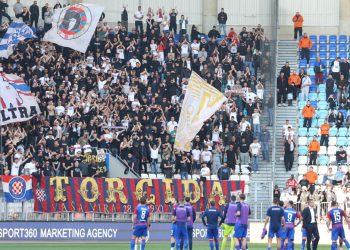 Sportske novosti – ‘Tri boda bi trasirala put prema naslovu, ali može se dogoditi i da nas Dinamo razbije’