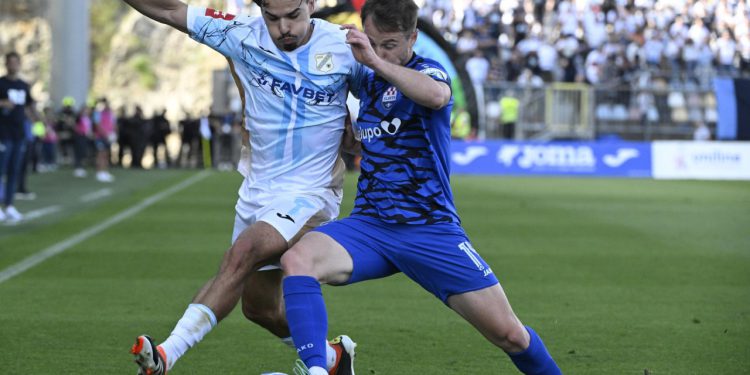 Sportske novosti – UŽIVO: Stigli su sastavi! Fruk i Čop od prve minute, Rijeka lovi dvostruku krunu, Slaven povijesni trofej