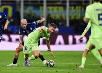 Sportske novosti – VIDEO: Pogledajte grešku Danija Olma prije gola, a onda i jedanaesterac zbog kojega je sve stalo