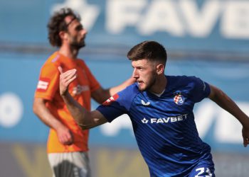 Sportske novosti – VIDEO: Pogledajte zašto je Varaždinu poništen pogodak i kako je Sučić zabio na oproštaju od Maksimira