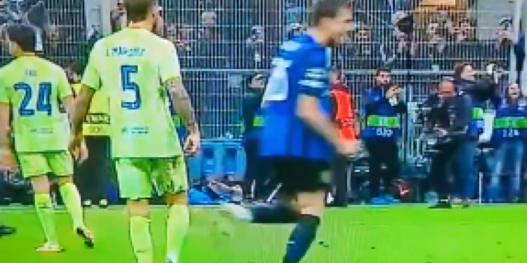 Sportske novosti – VIDEO Zvijezda Barcelone pljunula igrača Intera i prošla nekažnjeno?! ‘Slavio je unoseći mi se u lice’