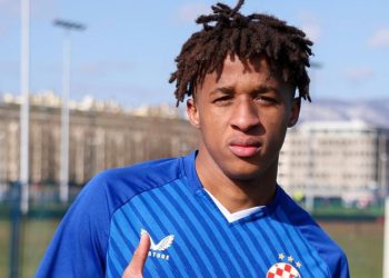 Sportske novosti – Varela se priključio prvoj momčadi, otkrivamo kako su ga dočekali suigrači i je li imao inicijaciju