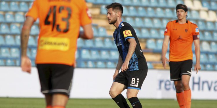 Sportske novosti – Zadnje kolo na Maksimiru odlučuje o tituli, igrač Varaždina poručio: ‘Volio bih da Dinamo bude prvak’