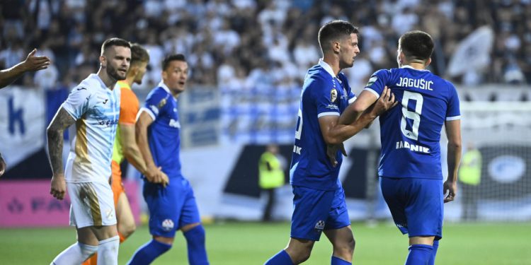 Sportske novosti – Zlomislić: ‘Bole ramena jer pehari su teški!’ Slavenova zvijezda briznula u plač, igrači slomljeni: ‘Nekome smo se zamjerili’