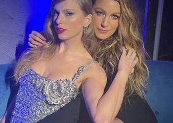Što će Taylorovi privatni tekstovi najboljeg prijatelja Blakea Livelyja otkriti o najgorim svađi u showbiz -u? Insajderi kažu Alison Boshoffu kako bi Bombshell Legal Move mogao napisati kraj zvijezde veze s Blakeom Lively