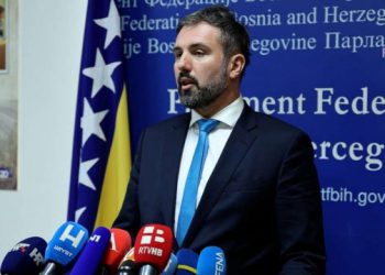 Stojanović podnio kaznenu prijavu protiv Dodika