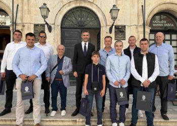 Stolnotenisači Libertas Marinkolora na prijemu kod Frankovića