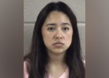 Student je zaustavljen nakon što je skrenuo desno na Red. Sad bi mogla biti deportirana