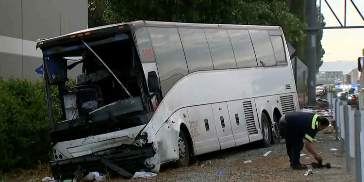 Sudar autobusa u Los Angelesu: Jedna osoba ubijena i 32 ozlijeđena u Hacienda Heightsu