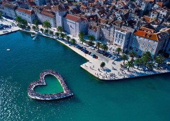 Sudjelujte sutra u mega milenijskoj fotografiji na Rivi u 10 sati i učinite plemenitu stvar