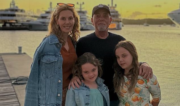 Supruga Billyja Joela razbija tišinu usred svog poremećaja u mozgu srčanim porukama fanovima