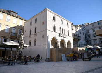 Sutra svečano otvorenje izložbe “Tijardović i Gotovac: od note do kroja”