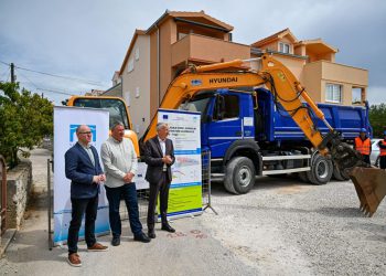 Svečano otvoreni radovi na izgradnji sustava odvodnje i vodoopskrbne mreže u Okrugu Gornjem