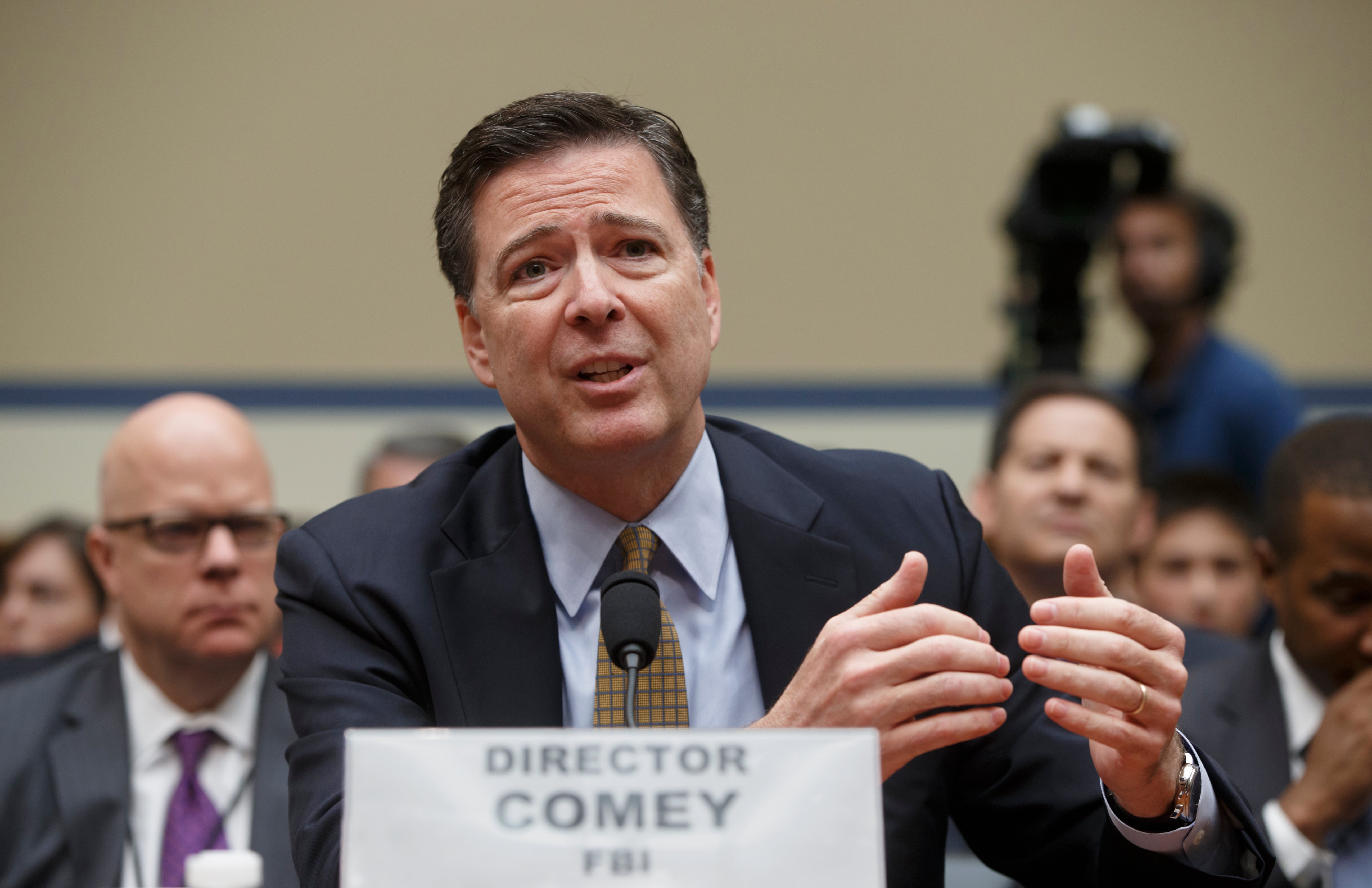 James Comey sada se suočava sa saveznom istragom za to, recite dužnosnici Bijele kuće