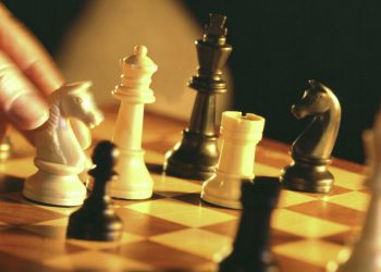 Talibani zabranjuju šah – RT World News