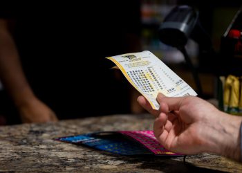 Teksaška žena tuži državnu lutriju za dobit od 83 milijuna dolara za koju kaže da nikad nije dobila