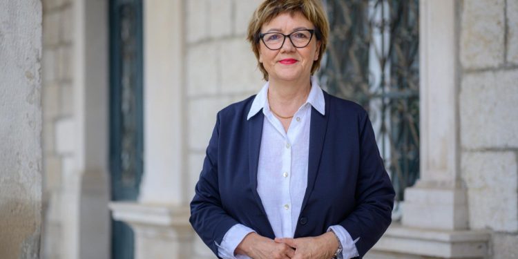 Terezina Orlić, kandidatkinja DDS-a za dubrovačko-neretvansku županicu: Stambenom politikom zadržat ćemo domaći kadar, a strane radnike integrirati u društvo