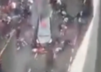 Teror u Liverpoolu: Automobili na gomili tijekom momčadi parade