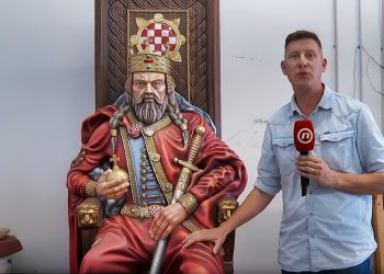 Teško je objasniti kakav je kip osvanuo u Dalmaciji: “To je kretenizacija. Ovakve stvari mogu držati u svom vrtu”