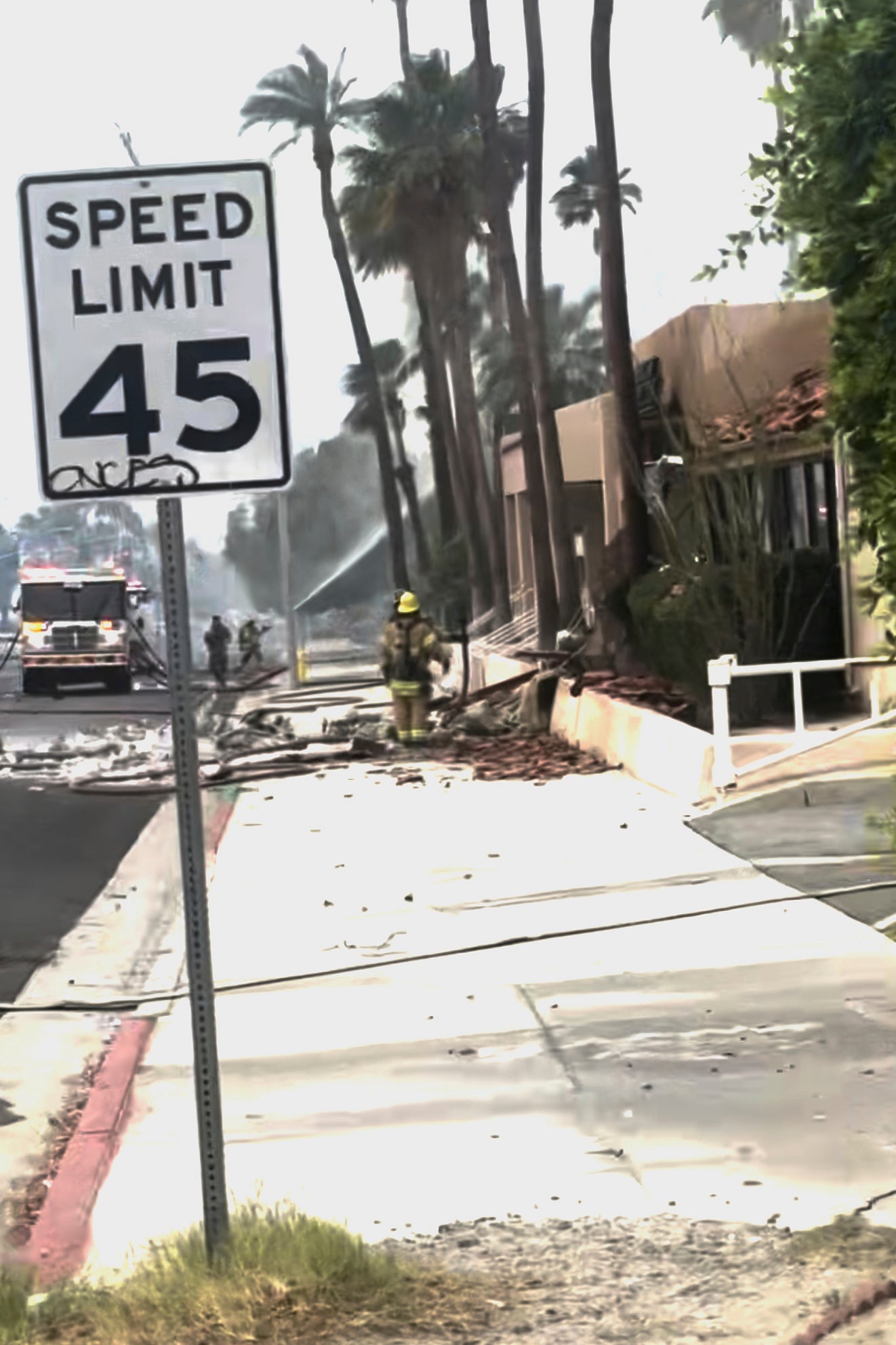 Vatrogasci na mjestu eksplozije u subotu u Palm Springsu