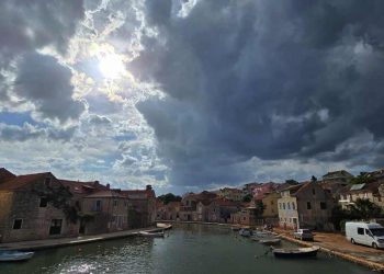 Tijekom dana na Jadranu jači razvoj naoblake