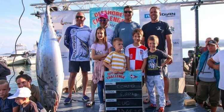 Treći dan će biti odlučujući: Čak tri posade konkuriraju za pobjedu na big game “Offshore Challenge Orebić 2025.”