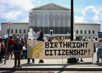 Trudna mama u Ohiju podnosi tužbu da ostane u Americi i ne bude odvojena od njenog autističnog sina američkog građanina