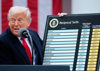 Trump Fury nad američkim sudom koji bi mogao blokirati tarife – jer stručnjaci upozoravaju da bi neizvjesnost mogla pogoditi ekonomiju