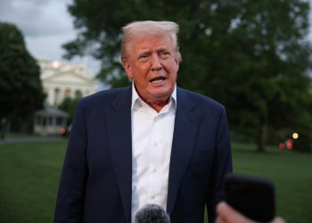 Trump ažuriranja uživo: Predsjednik kaže da su strani filmovi ‘prijetnja nacionalnoj sigurnosti’ i prijete visokim tarifama