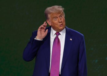 Trump će prisustvovati saudijskom samitu zaljevskih vođa usred rastućeg povratnog udara kod kuće preko zrakoplovnog poklona: uživo