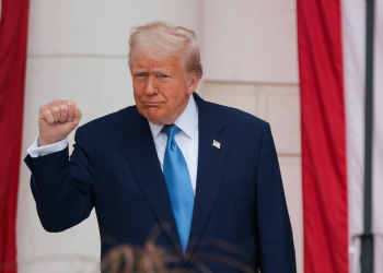 Trump je pomilovao poreznu varalicu. Ali tek nakon što je njegova mama prisustvovala predsjednikovoj večeri od milijun dolara