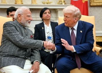 Trump kaže da će ‘značajno povećati trgovinu’ s Indijom i Pakistanom i pronaći rješenje za spor u Kašmiru