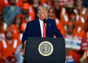 Trump najavljuje 25 -postotno povećanje čelične tarife na 50 posto dok slavi američki Steel Deal: Live