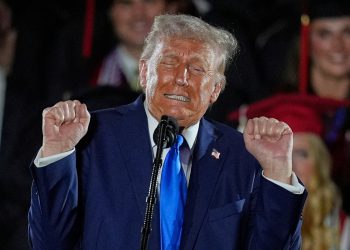 Trump odbacuje strahove u trgovinskom ratu: ‘Sve je u redu’