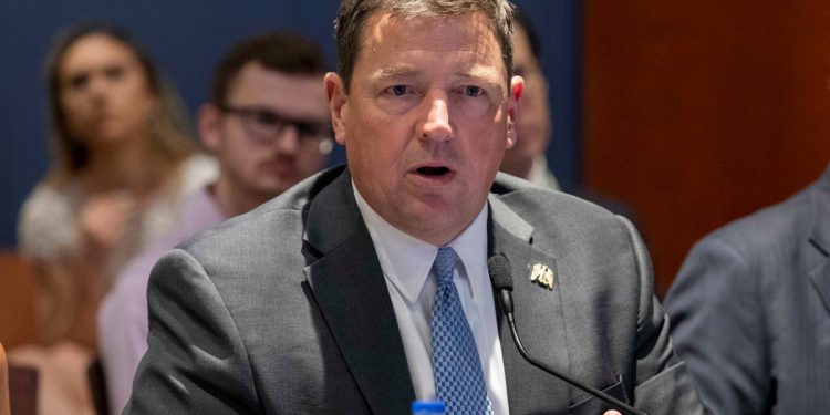 Trump povuče kandidata za odvjetnika nakon povratka iz GOP senatora