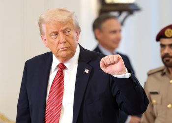 Trump prijeti Rusiji ‘srušenim’ sankcijama – RT World News