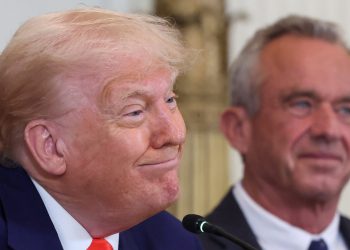 Trump prijeti snažnim udarom na EU: ‘Preporučujem carine od 50%’