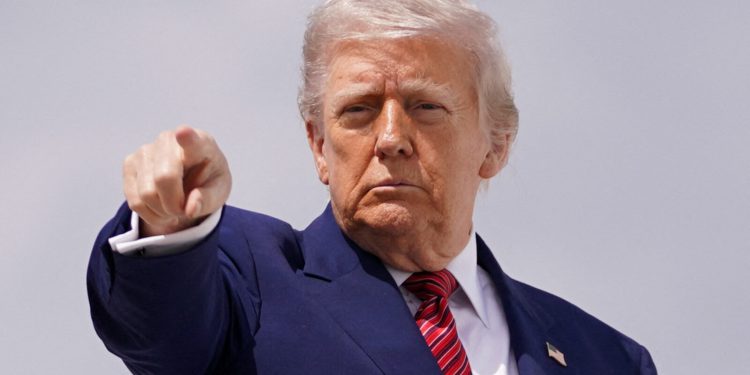 Trump razgovarao Von der Leyen: Pristao je produžiti rok za carinske pregovore s EU