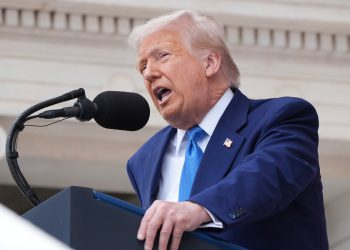 Trump se probija protiv “backroom Hustlers koji uništavaju naciju” nakon tarifne presude