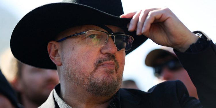 Trumpov odvjetnik pomilovanja razmatra punu milost za osnivača zakletve Stewart Rhodes i članove za zločine 6. siječnja
