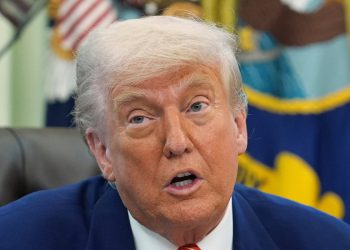 Trumpova masovna otpuštanja saveznih radnika moraju ostati na čekanju, sudskim pravilima