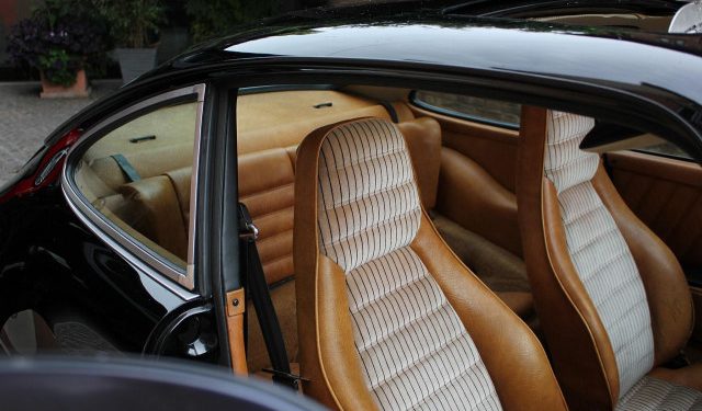 U BiH uvezeno oko 30.000 vozila – pretežno rabljena, poneki hibrid i luksuzni Porsche od pola milijuna KM